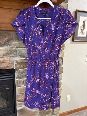 41 Hawthorn Purple Tulip Sleeves Floral Elastic and Tie Waist Like New Sz Large